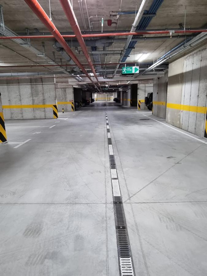 Fantastic New Centre Apartment ポドゴリツァ エクステリア 写真